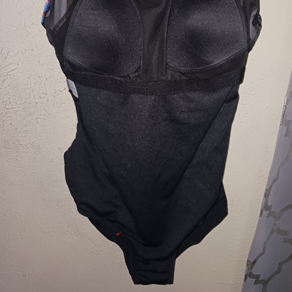 Women's One Piece Sports Swimsuits Athletic Racer Back Color Black Size 3XL - Picture 5 of 9